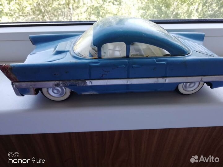 Игрушка СССР инерционная машинка 1:18. 1987г