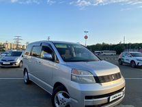 Toyota Voxy 2.0 CVT, 2003, 148 000 км, с пробегом, цена 930 000 руб.