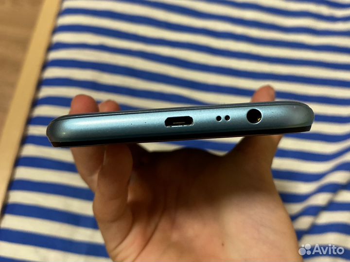Телефон realme c21y