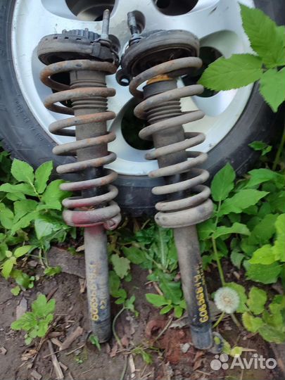 Стойки в сборе на альфа Ромео 156