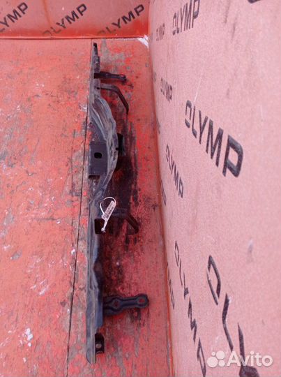 Усилитель бампера задний Mitsubishi Pajero V98W