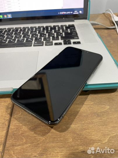 iPhone X, 256 ГБ