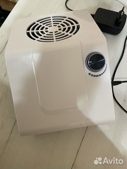 Маникюрный пылесос