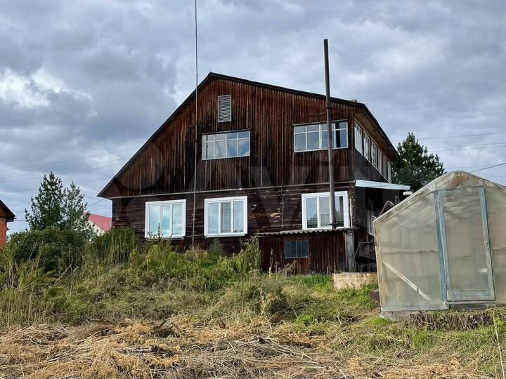 Дом 175 м² на участке 24 сот.