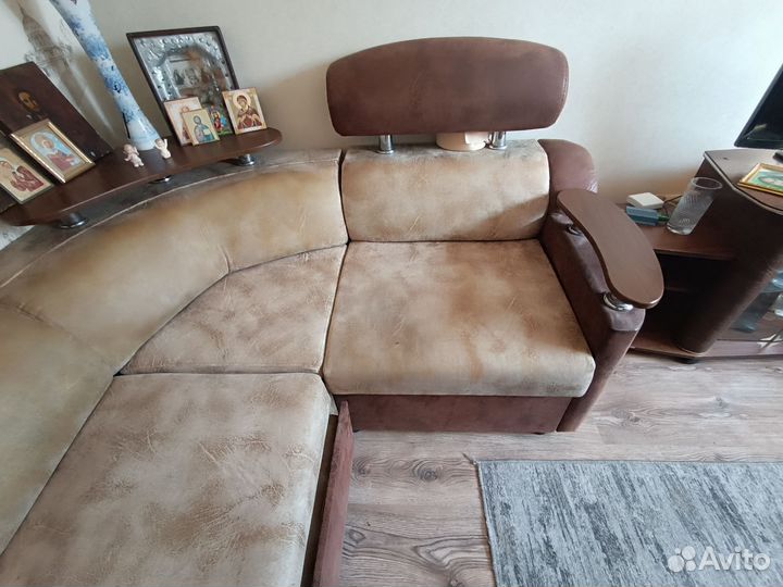 Угловой диван бу