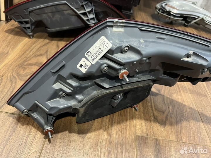 Фонарь левый Диодный Оригинал Mercedes E w213 E200