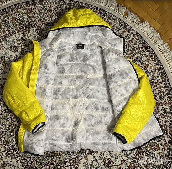 Пуховик nike synthetic fill windrunner оригинал