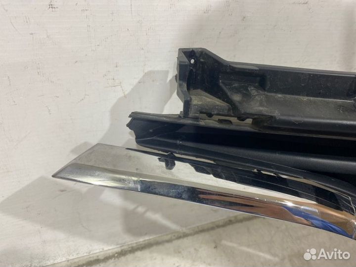 Решетка радиатора Renault Kaptur 1 2020