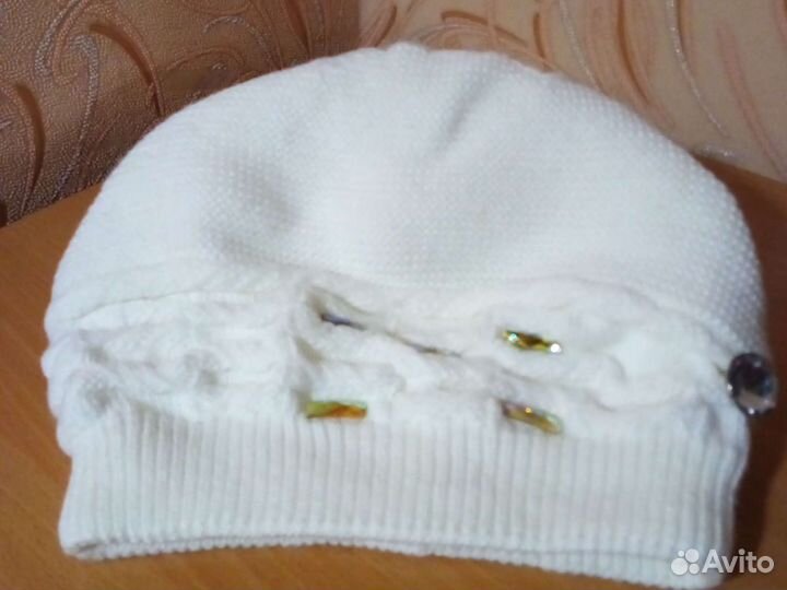 Берет женский белый