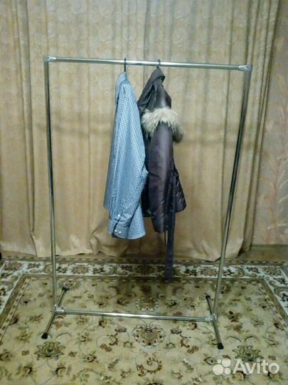 Вешалка напольная