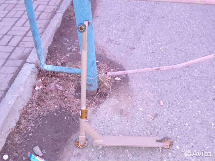 Трюковой самокат