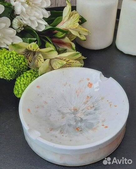 Пепельница из смолы