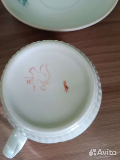 Чашки с блюдцами