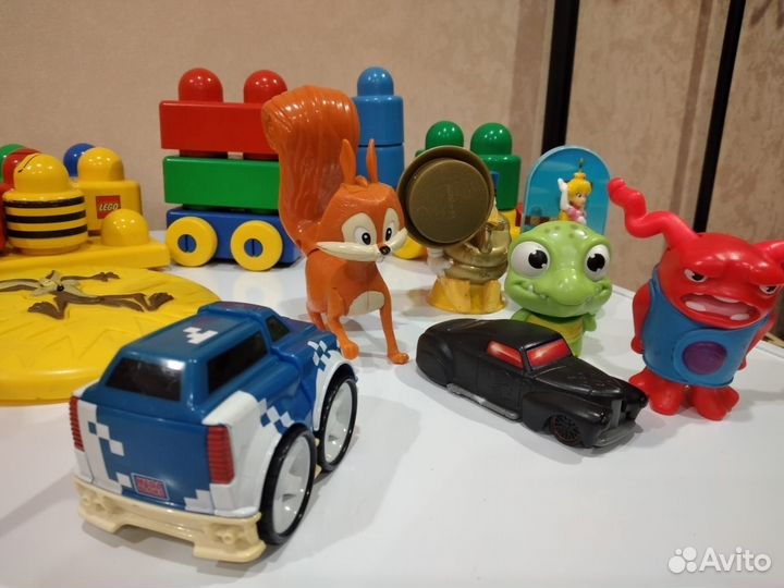 Детские развивающие игрушки для малышей