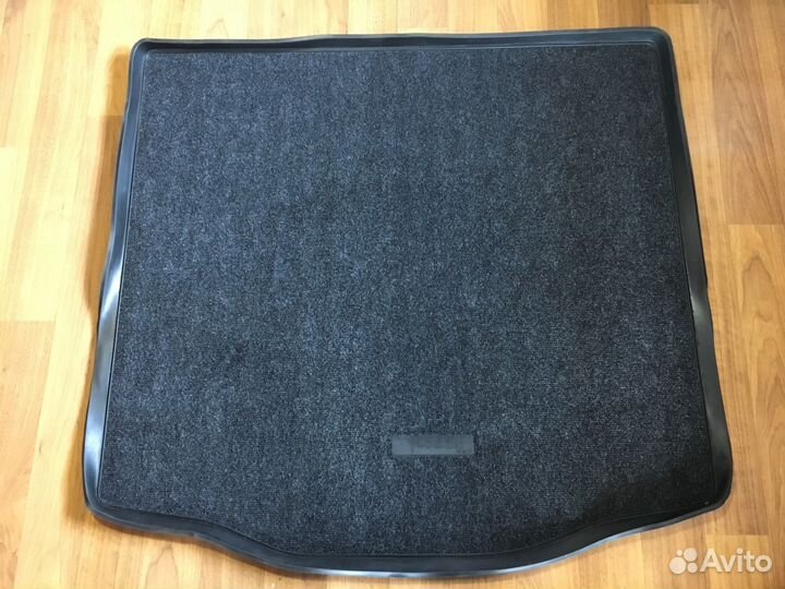 Поддон в багажник Ford Focus III седан