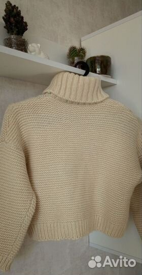 Свитер женский