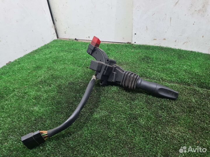 Подрулевой переключатель левый Волга 31105