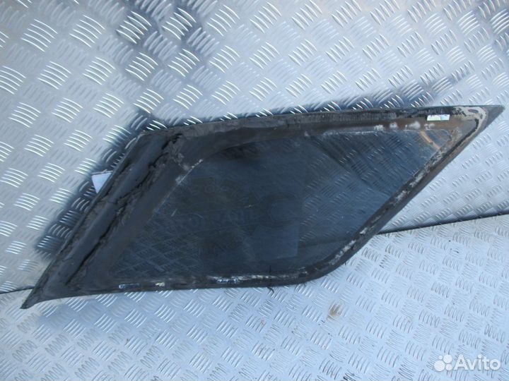 Стекло кузовное глухое правое Исузу Родео A