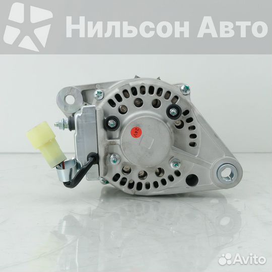 Генератор 24V isuzu forward 6HE1, без вакуума, шки