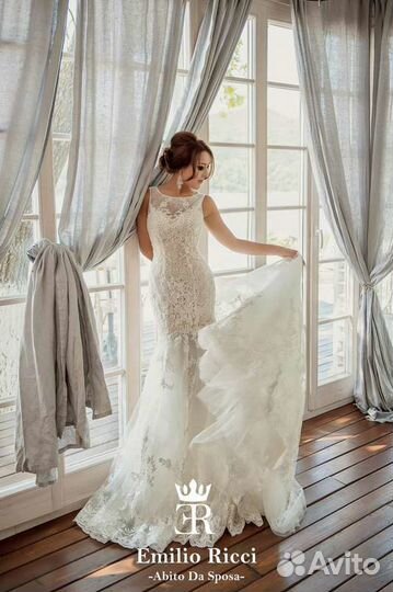 Платье свадебное