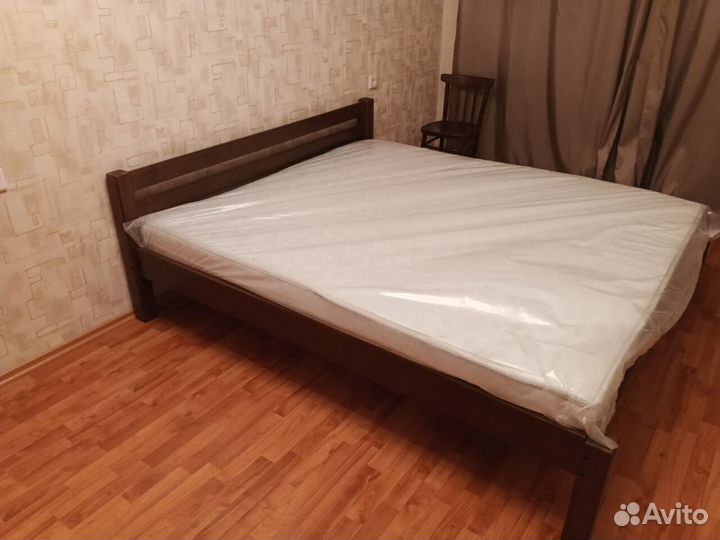 Кровать двуспальная