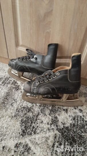 Коньки хоккейные детские