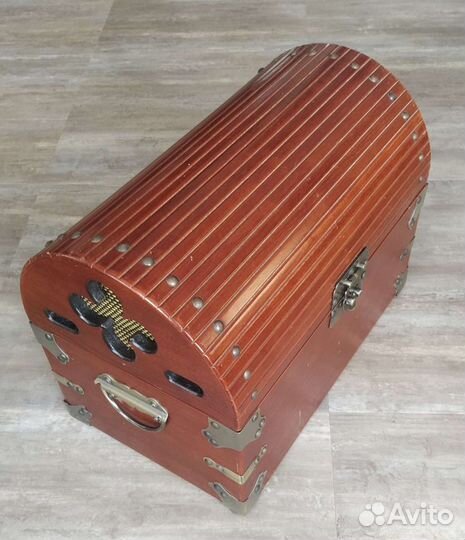 Музыкальный центр в ретро стиле