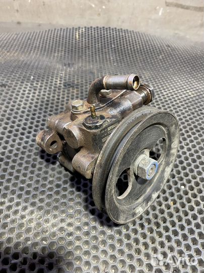 Насос Гур G4CP Hyundai Santamo Sonata Kia Joice