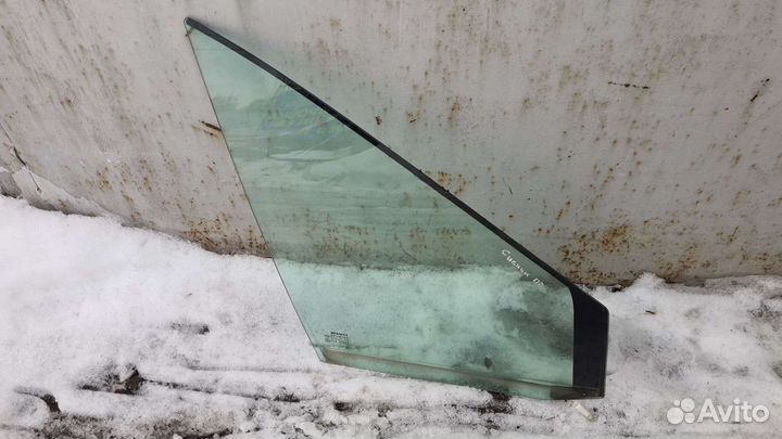 Форточка передней правой двери Сценик 2