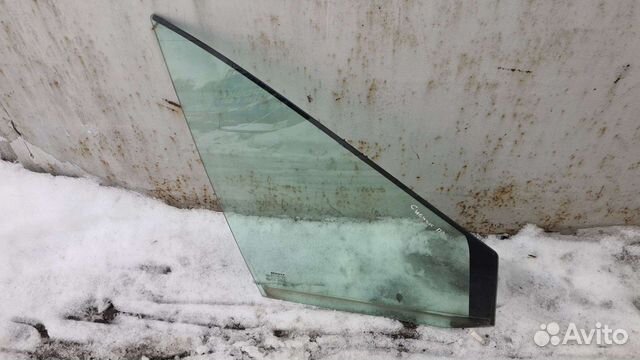 Форточка передней правой двери Сценик 2