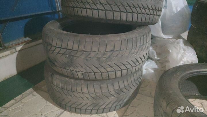 Centara Vanti Winter 215/55 R17 98V