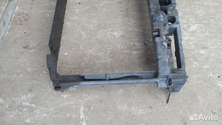 Рамка радиатора Ситроен Citroen C3 A51 EP6