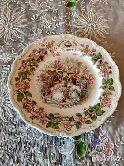 Тарелки Англия Royal Doulton