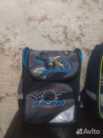 Рюкзак школьный