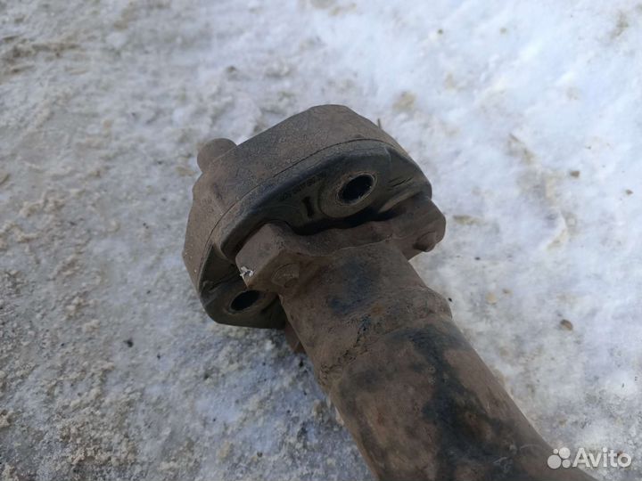 Карданный вал Kia Sportage 2. 2004-2010