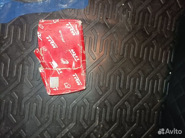 Тормозные колодки передние niva