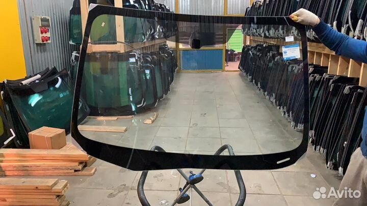 Лобовое стекло Субару Импреза