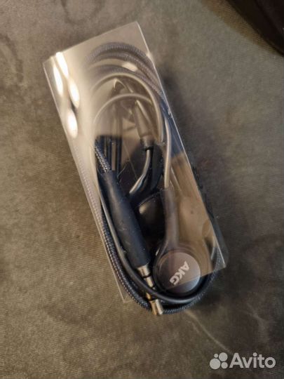 Наушники akg