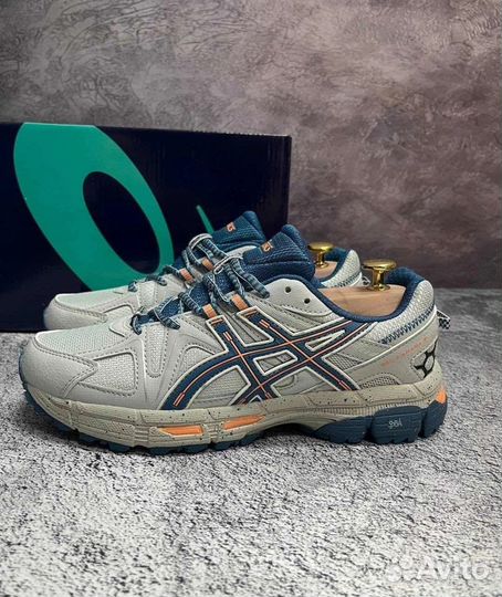 Кроссовки подростковые