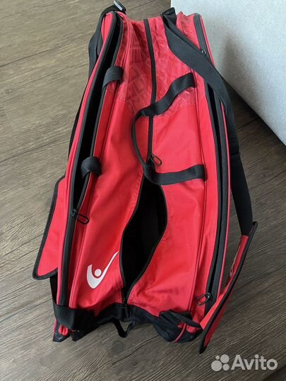 Теннисная сумка