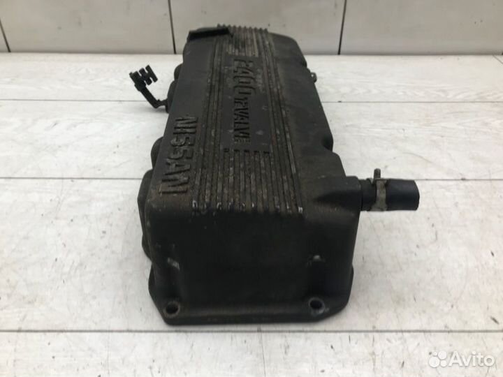 Клапанная крышка Nissan Terrano R20 KA24E 1995