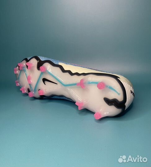 Футбольные бутсы Nike Phantom GX Elite FG