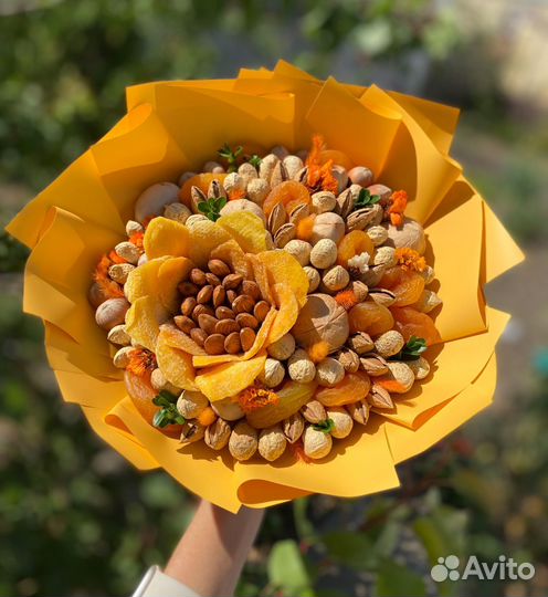 Букет из сухофруктов