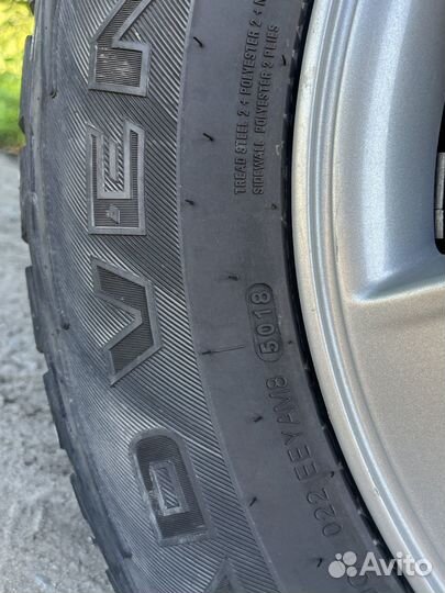 Kumho Road Venture AT61 265/65 R17