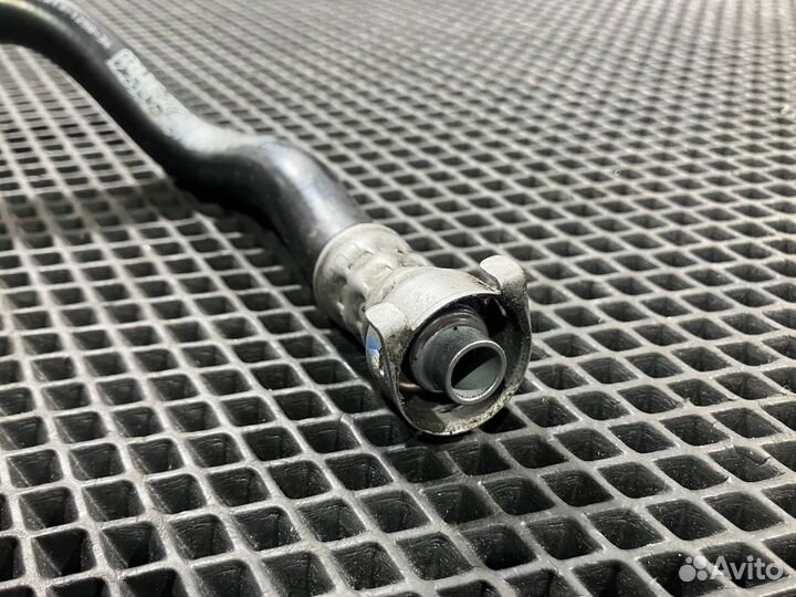 Патрубок (трубопровод, шланг) Audi A8 D4/4H 2013