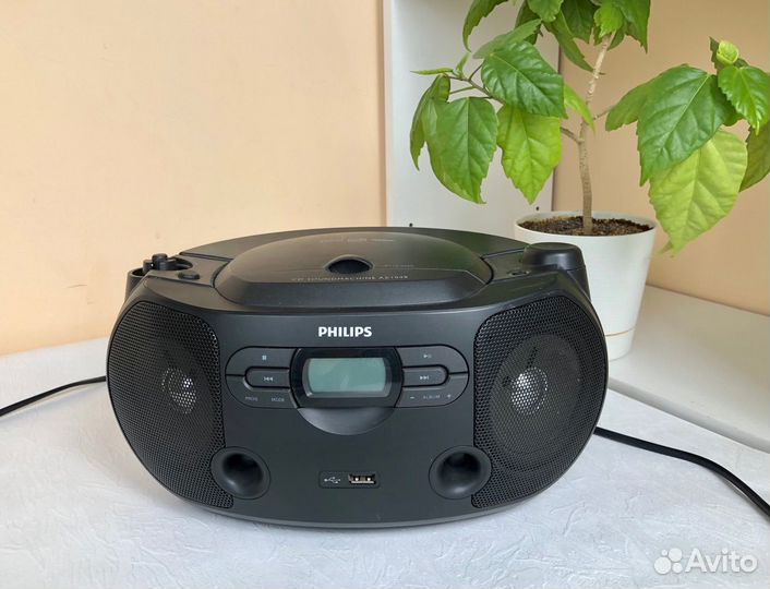 Магнитола + CD / MP3, USB – проигрыватель Philips