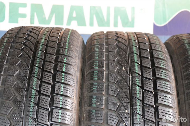 Toyo Open Country W/T 235/60 R17 102H