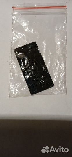 Шунгитовая защитная пластина на телефон