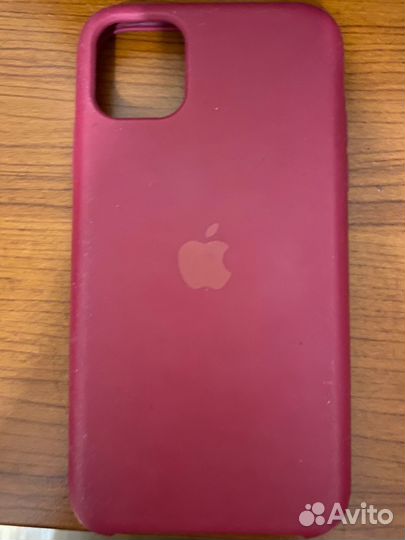 Чехол на iPhone 11