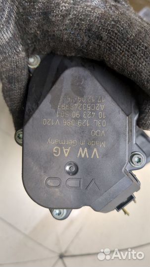 Коллектор впускной Volkswagen Passat 6, 2010